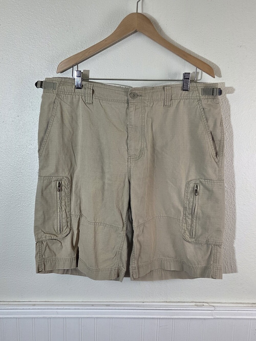 The North Face Mens Cargo Hiking Shorts 38 Beige Ripstop Outdoor Utility